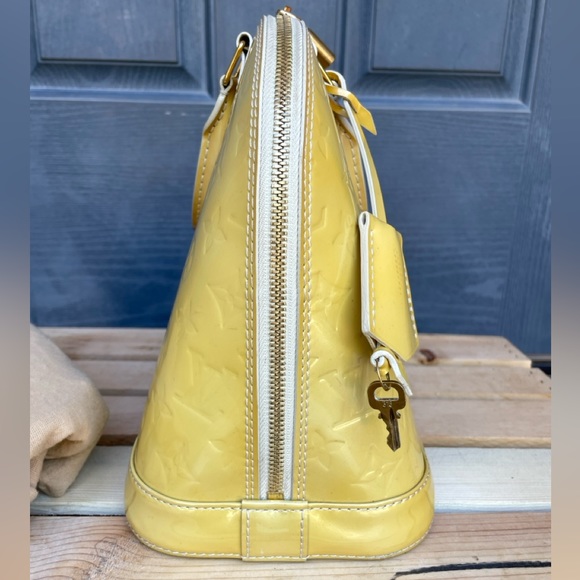 Authentic LOUIS VUITTON ALMA Venis pm handbag - Picture 4 of 17